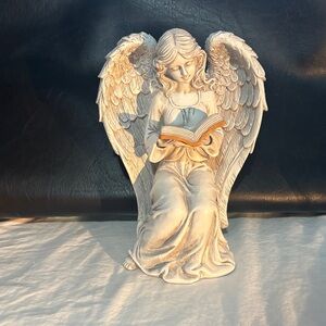 Solar Angel, Garden Statue. Brand New.